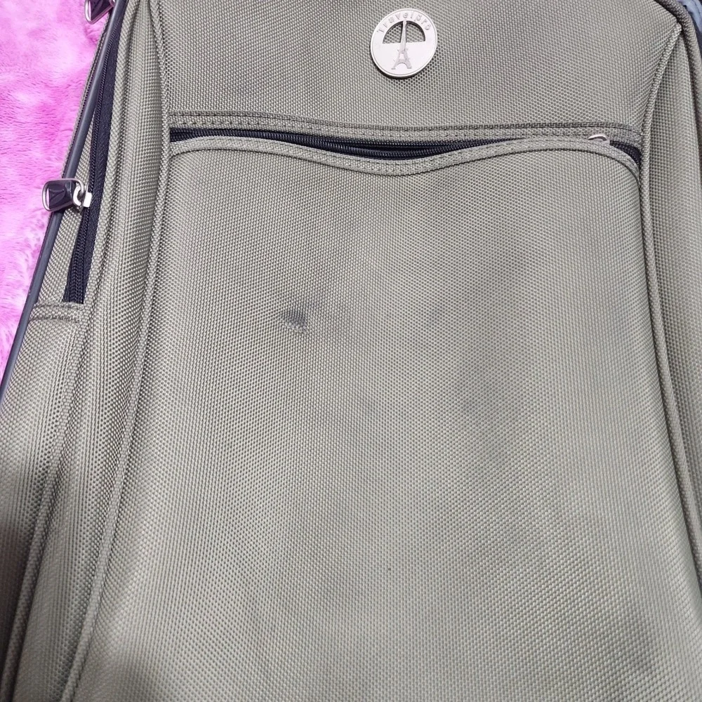 Travelpro Walkabout Lite 22 Inch Rolling Carry‎ On Expandable Teflon Suitcase